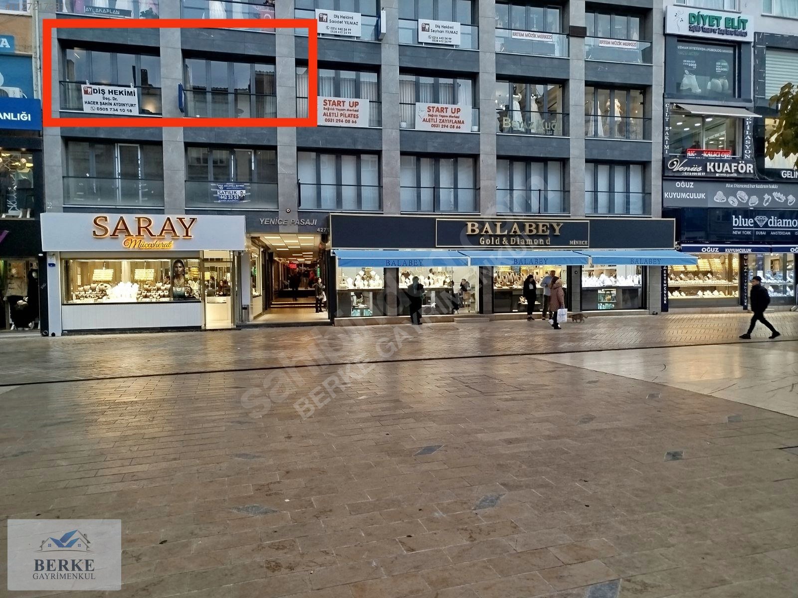 Maltepe Merkezde 140 m2 Net Satılık İş Yeri Maltepe Merkezde 140 m2 Net Satılık İş Yeri